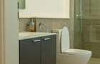 4 Bed Apartment with En Suite at Riverside Drive - 11