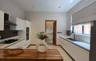 4 Bed House with En Suite at Loresho Ridge 99 - 4