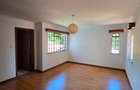 5 Bed Townhouse with En Suite at Meadows - 20