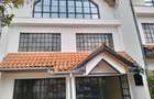 4 Bed Townhouse with En Suite in Westlands Area - 1