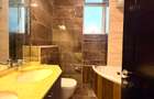 3 Bed Apartment with En Suite in Riverside - 12