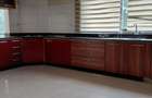 5 Bed Townhouse with En Suite in Westlands Area - 10