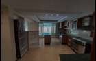 4 Bed Townhouse with En Suite at Lavington - 10