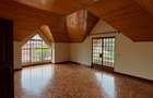 4 Bed Townhouse with En Suite in Lavington - 14