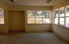 15,000 ft² Office with Service Charge Included in Riverside - 14