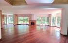 5 Bed Townhouse with En Suite at Rossylin Lone Tree - 6