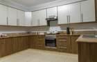 Serviced 3 Bed Apartment with En Suite in Riverside - 11