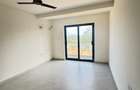 3 Bed Apartment with En Suite at Off Links Road - 16