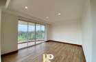 4 Bed Apartment with En Suite in Parklands - 4