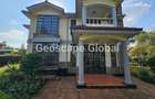 4 Bed House with En Suite in Rosslyn - 15