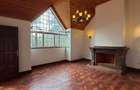 5 Bed House with En Suite in Runda - 11