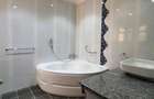5 Bed Townhouse with En Suite in Kyuna - 8
