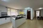 4 Bed Apartment in Riverside - 7