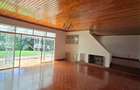 4 Bed House with En Suite at Loresho Creasent - 9