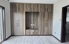 2 Bed Apartment with En Suite in Riverside - 5