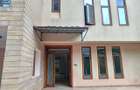 5 Bed Townhouse with En Suite in Lavington - 16