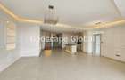 4 Bed Apartment with En Suite in Spring Valley - 3