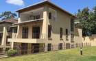 5 Bed Townhouse with En Suite at Lavington Off Convent Drive - 1