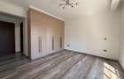 3 Bed Apartment with En Suite in Brookside - 6