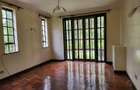 4 Bed House with En Suite in Rosslyn - 7
