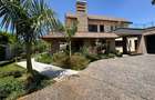 5 Bed Townhouse with En Suite in Runda - 2