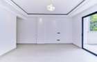 2 Bed Apartment with Gym in Brookside - 7