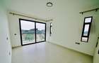 2 Bed Apartment with En Suite at 2026-380 - 6