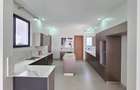 5 Bed Townhouse with En Suite at Lavington Green - 3