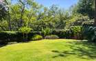 5 Bed Villa with En Suite in Lake View - 1