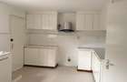 5 Bed House with En Suite in Lavington - 8