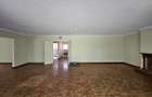 4 Bed House with En Suite in Spring Valley - 8