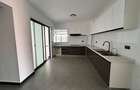 4 Bed Apartment with En Suite at Valley Arcade - 5
