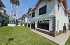 5 Bed House with En Suite in Runda - 9