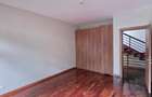 5 Bed Townhouse with En Suite at Lavington Green - 18