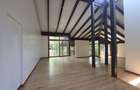 4 Bed House with En Suite in Lake View - 4