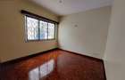 5 Bed Townhouse with En Suite in Kilimani - 6