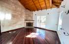 5 Bed Villa with En Suite in Spring Valley - 5