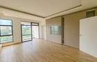 3 Bed Apartment with En Suite in Riverside - 4