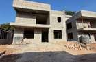 4 Bed Townhouse with En Suite at Greenwood Drive - 1
