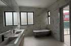 5 Bed Townhouse with En Suite in Lavington - 16