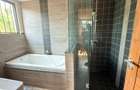 4 Bed Villa with En Suite in Lavington - 7