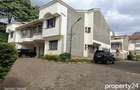 4 Bed Townhouse with En Suite at Grevellea - 15