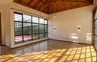 3 Bed House with En Suite in Rosslyn - 11