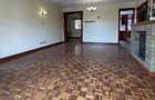 3 Bed Apartment with Parking in Riverside - 12
