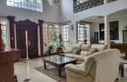 6 Bed House with En Suite in Nyari - 3