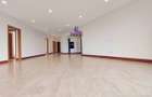 4 Bed Apartment with En Suite at City Park Drive - 9