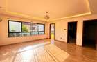 5 Bed Townhouse with En Suite in Lavington - 6