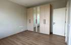 5 Bed Townhouse with En Suite in Lavington - 7