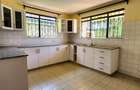 5 Bed House with En Suite in Mountain View - 5