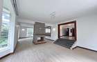 5 Bed House with En Suite at Rosslyn - 5